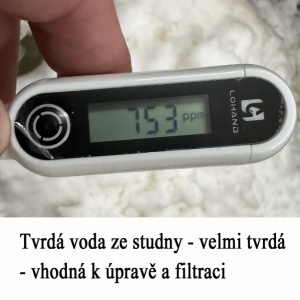  Měření tvrdosti vody - velmi tvrdá voda ze studny - nevhodná k použití, pouze po úpravě průtokovým tělesem CorniStone a filtraci minerálních příměsí